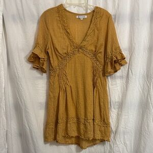 Chic Mustard Mini Dress with Ruffle Sleeves